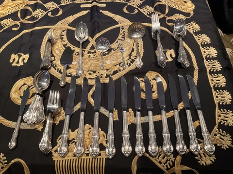 International Joan of Arc Sterling Silver Flatware Setting For 12. 77 Total Pcs Cover