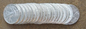 ORIGINAL ROLL 1942 WALKING LIBERTY SILVER HALVES.. CH/GEM BU - Picture 1 of 2