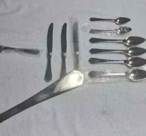 Towle 18/10 Stainless Flatware UNKNOWN pattern 11 pcs - Picture 1 of 12