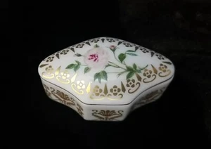 Vtg Fine Porcelain Trinket Jewelry Box Empress Josephine's Rose Garden - Picture 1 of 5