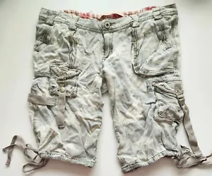 Y2k Miss Me Camo Bermuda Size M - Picture 1 of 8