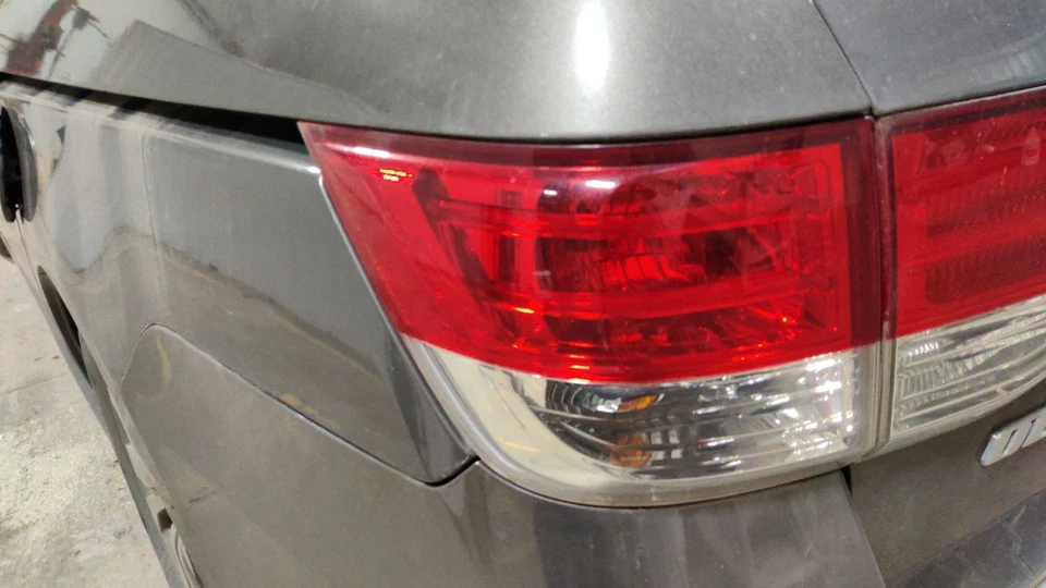 Conjunto de luz trasera izquierda para conductor Honda Odyssey 14-17 OEM Foto 1 de 1