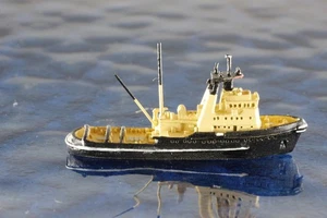 Roysterer RMAS Hersteller Albatros K 89 ,1:1250 Schiffsmodell - Picture 1 of 2