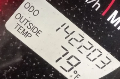 2004 Matrix OE Speedometer Gauge Cluster 142K Miles Toyota - Image 1 of 4