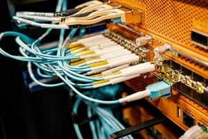 Dynex 10/100mbps cardbus pc card dx-e201, (56) - Picture 1 of 6