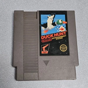 Duck Hunt 5 Screw (Nintendo Entertainment System) NES Cartridge Tested - Picture 1 of 4