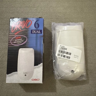 DSC BV-600 - Dual-Element Motion Detector - Pet-Immune - Image 1 of 3