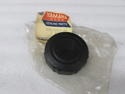NOS 72 YAMAHA XS2 650 73 TX650 OEM FRONT BRAKE MASTER CYLINDER RESERVOIR CAP - Image 1 of 2