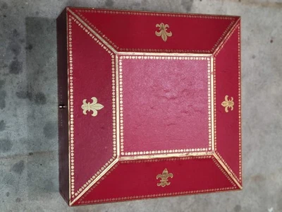 Louis XIII De Remy Martin Grande Champagne Coñac Rojo Caja Solo Foto 1 de 4