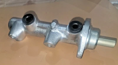 Cilindro maestro de freno Alfa Romeo Spider S3 y S4 Foto 1 de 4
