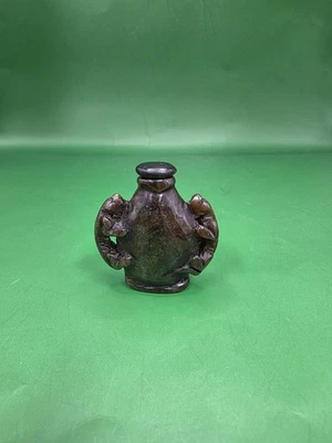 Botella de tabaco tallada en jade chino vintage con chilong en los laterales Foto 1 de 4