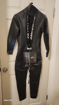 NEW Synergy Men's Volution Fullsleeve Synergy Wetsuit M3, Med & Large. Tag Attch - Image 1 of 4
