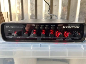 TC Electronic RH750 Amplificatore Basso Testa 750W Alte Prestazioni USATO - Foto 1 di 4