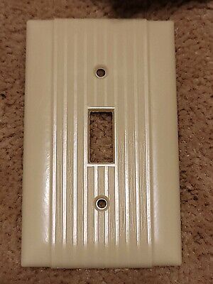 Vintage Bryant Uniline Ivory Single Toggle Light Switch Plate Cover W/ Lines • 6.99$