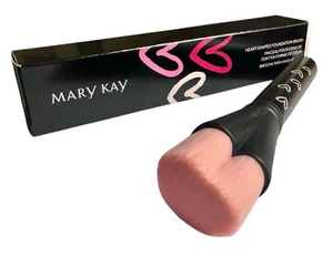 Pennello fondotinta Mary Kay a forma di cuore edizione limitata nuovo con scatola - Foto 1 di 4