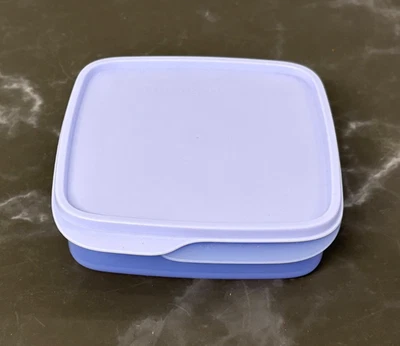 Tupperware Lunch-It Container, Bento-style Box with easy-open airtight lid - Image 1 of 3