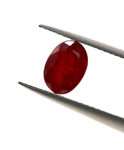 Faceted Oval Cut 0.71 Ct Loose Natural African Ruby Red Color CERTIFIED Gemstone - Picture 1 of 23