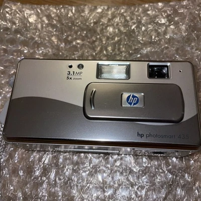 HP Photosmart 435 Compact Y2K Digital Camera | 3.1MP CCD | Camera Only - Image 1 of 4
