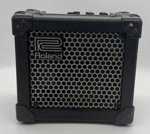Amplificador de guitarra ROLAND MICRO CUBE negro usado - Imagen 1 de 5