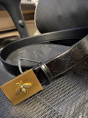 Cinturón Hombre Gucci Dorado Logo Abeja Hebilla Talla 46/115 cm Foto 1 de 4
