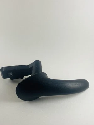 Conjunto de manija de puerta interior del lado del pasajero delantero derecho Ford Expedition 1997-2002 Foto 1 de 4