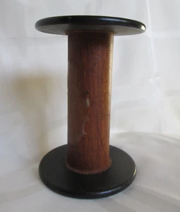 Vintage BLUE BIRD SILK MFG CO Bobbin Spool Lestershire WOODEN 4 1/4" no handle - Picture 1 of 6