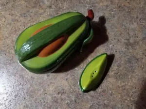 Vintage Ceramic Avocado Guacamole Dish with Lid and Margarita Lime Salt Shaker - Picture 1 of 12