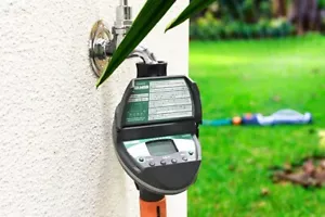 Holman Single Outlet Water Tap Timer PRO Digital Garden Irrigation Controller - Picture 1 of 5