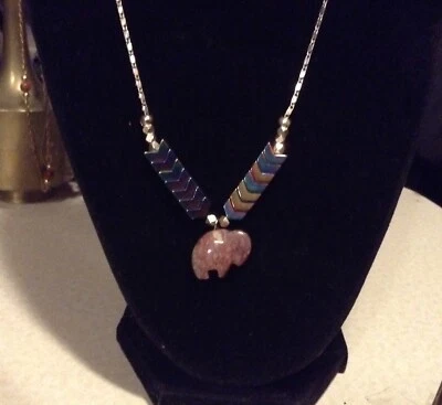 Colgante imperial jaspe búfalo en cadena de acero inoxidable con hematita boreal Foto 1 de 3