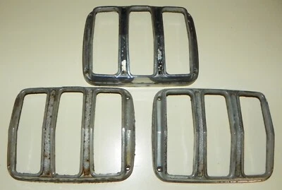 1964 1965 1966 FORD MUSTANG ОРИГИНАЛЬНЫЙ ЗАДНИЙ ФОНАРЬ БЕЗЕЛЬ ЛОТ ИЗ 3 - Изображение 1 из 2