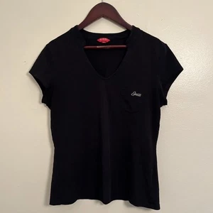Camiseta GUESS Piqué Algodón Vintage Y2K Cuello Redondo Bordada Bolsillo, Negra-Grande - Imagen 1 de 8
