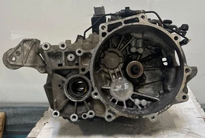 Schaltgetriebe für Mitsubishi Outlander MK2 2,0 DI-D BSY 2500A092 W6MBA-1-ACZC - Picture 1 of 4