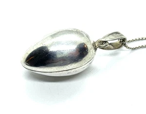 Vintage Sterling Silver Egg Shaped Opening Locket Pendant Necklace 9.2 grams - Picture 1 of 10