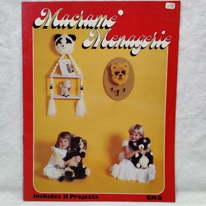 Rare Vtg 1978 MACRAME MENAGERIE -11 Kids Room Project Instructions GayleMot GM11 - Picture 1 of 24