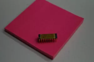 VINTAGE Gold ceramic Micron MT4067C-12 memory 64k x 4 ~ 120ns - Picture 1 of 7
