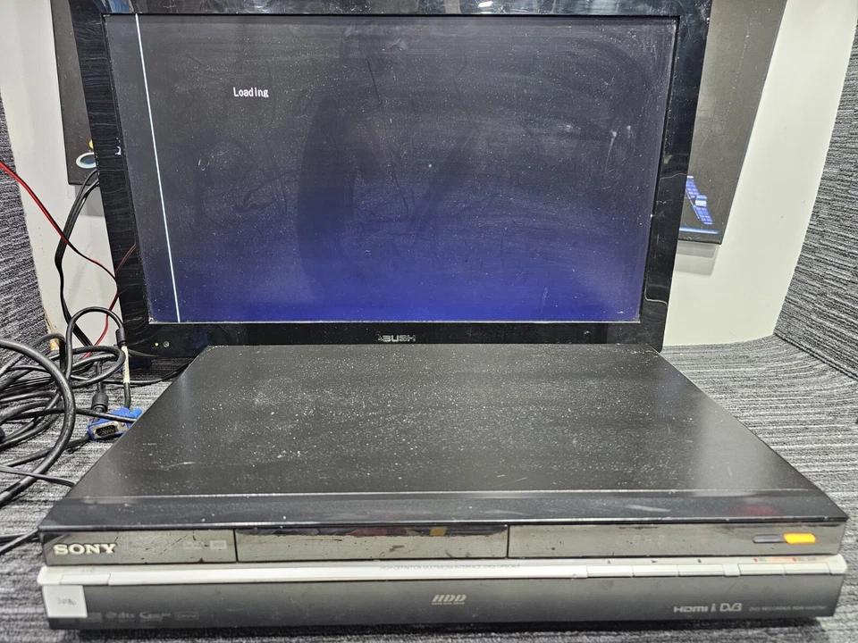 J1586 Sony RDR-HXD790 120GB HDD DVD Grabadora HDMI Funciona pero no lee DVD  Foto 1 de 4