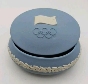 Vintage Wedgwood Jasperware Olympic Oval Trinket Box 1987 Edizione Limitata #020 Blu - Foto 1 di 23