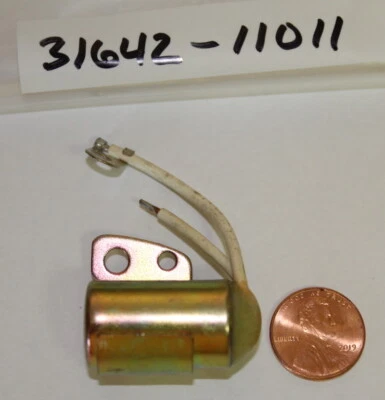 Suzuki TC250 Hustler T20 '69 новый из старых запасов заводской левый конденсатор ~ 31642-11011 - Изображение 1 из 3