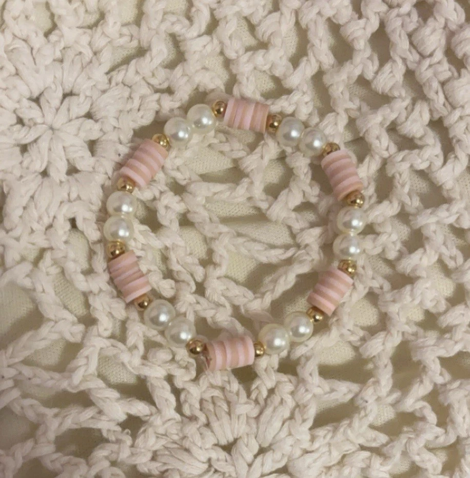 Pulsera hecha a mano inspirada en bailarina coqueta con perlas (oro) Foto 1 de 3