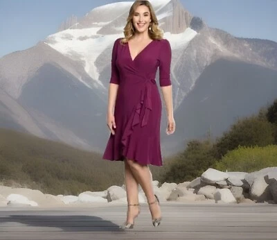 Vestido envolvente Kiyonna Whimsy XS púrpura magenta profundo dobladillo con volantes envoltura verdadera colorido Foto 1 de 4