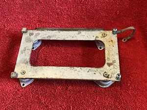 MOUNTING TRAY AND BARRY MOUNTS P/N 071-4025-00 KING KG 102A DIRECTIONAL GYRO - Bild 1 von 5