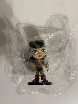 NEW/SEALED DC Comics Lil Bombshells Wonder Woman Series 2 Vinyl Figure. - Image 1 of 4