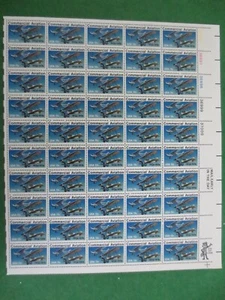Hoja de 50 Doc Sc# 1684 Aviación Comercial 13¢ 1976 Estampillada sin montar o nunca montada - Imagen 1 de 5