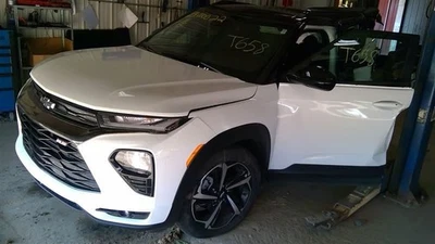 Used 21 22 23 Chevrolet TrailBlazer Transmission 1.3 AWD 6k Miles 10290003 - Image 1 of 4