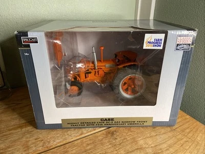 Spec Cast 1/16 High Detail Case DC-3 Narrow Front With Umbrella 2015 Show Model - Image 1 of 4