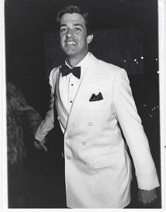 Doug Sheean of Knot's Landing at Century Plaza Hotel 1983 Original Photograph - Picture 1 of 2