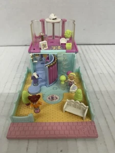 Polly Pocket 1995 Pollyville Dress Shop Bluebird Dressshop W/2 Dolls Vintage  - Picture 1 of 11