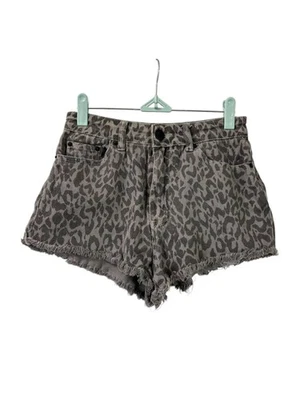 Pantalones Cortos de Denim BDG Para Mujer Gris Corte Estampado Animal Tiro Alto Descarado Talla 28 Foto 1 de 4