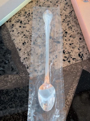 Cuchara de plata esterlina vintage WM A Rogers Oneida Ltd nueva de stock Foto 1 de 4