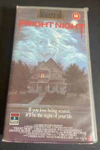 FRIGHT NIGHT (VHS, PAL, 1990) STARRING WILLIAM RAGSDALE & RODDY McDOWALL - Picture 1 of 3